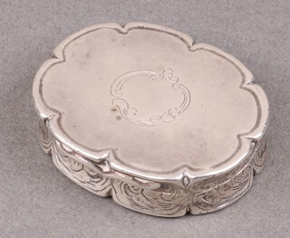 A Victorian silver oval vinaigrette with grill Birmingham 1898, makers mark ES, 19g 
