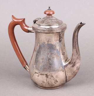 A silver coffee pot Birmingham 1929 with beech handle, 330g gross 