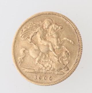 A Victorian gold half sovereign 1900