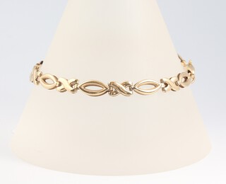 A gold marked 9k bracelet, 18.5cm, 5.3g