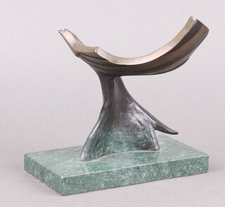 A 20th Century unsigned free form bronze sculpture of a bird in flight, raised on a rectangular green marble base 14cm h x 17cm w x 10cm d 