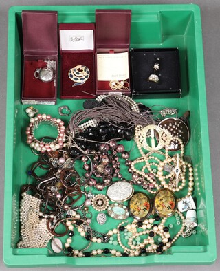 A Times Past locket, ditto necklace and other items of costume jewellery 