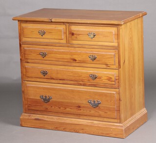 A Younger Ltd. pine chest of 2 short and 3 long drawers on a platform base 84cm h x 88cm w x 46cm d 