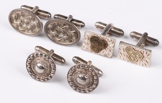 Four pairs of 925 silver cufflinks, oval engraved, rectangular  and 2 pairs of circular engraved, 28g 