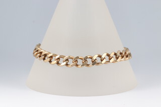 A 9ct gold curb link bracelet, 20cm, 24.8g
