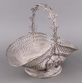An impressive silver plated wire work bread basket, 33cm 