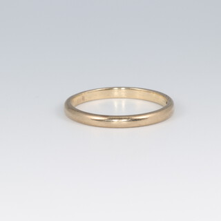 A 9ct gold wedding band, size P 1/2, 1.9g 