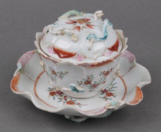 A Chinese Export porcelain jar and cover (cracked), the interior painted a butterfly 7cm together with a similar saucer 14cm 