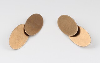 A pair of plain 9ct gold oval cufflinks, 3.3g