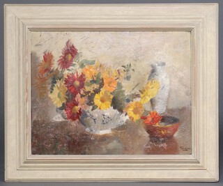 D R Sulhanan,   oil on canvas, impressionist still life study of a bowl of flowers 34cm x 45cm, signed  