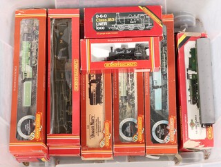 Eight Hornby OO gauge locomotives and tenders - Patriot Loco R357, Clevedon Court R380, R834 Queen Mary, R053 Manchester Utd., R374 Spitfire, R852 Ivatt Loco, Flying Scotsman, R315 Class 8F Loco boxed, 2 tank engines Smoky Joe R782 and LNER loco R252, contained in a plastic box 