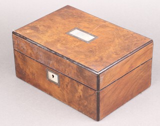 A Victorian rectangular walnut box with hinged lid 11cm h x 25cm w x 17cm d 
