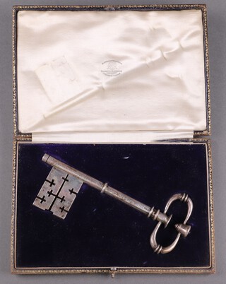An Egyptian silver presentation key in presentation box marked Gaza-Bab.El.Wad-Neby Samwil 75div 25.6.1917-1918, 24g, contained in a Goldsmiths and Silversmiths leather and silver mounted presentation case, the lid marked Presented to Major General Sir Philip C Palin by HQ Staff, 75th Division on The First Anniversary of The Formation of The Division Palestine 25th June 1918 
