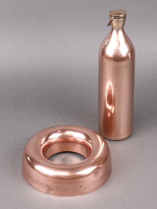 A 19th Century copper ring mould 18cm diam., together with a copper hot water bottle 
