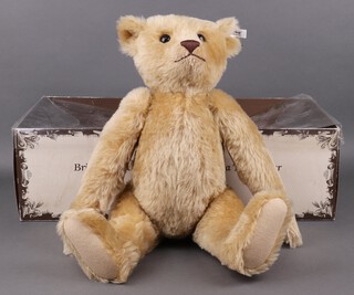 Steiff, a replica 1907 "British Collectors Teddy Bear" in golden mohair plush 54cm h, limited edition 1392/2000, boxed and with certificate 