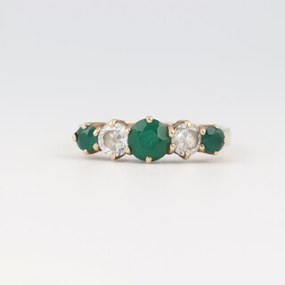 A 9ct gold paste set ring, size P, 3.3g 
