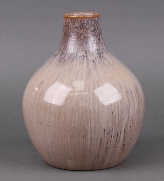 An Ashby Potters' Guild (Woodville, Derbyshire, 1909 - 1922) brown glazed, onion shaped Art Pottery vase 21cm 