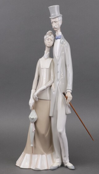A Lladro figure - Old Folks 1033 48cm 