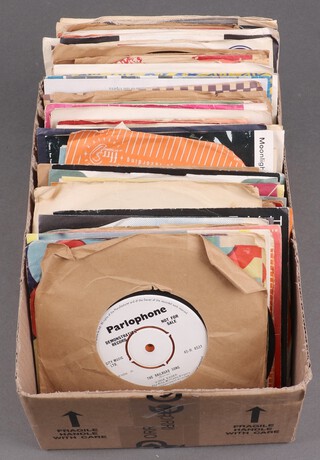A collection of 45rpm single records to include Frank Sinatra, Andy Williams, Nat King Cole etc