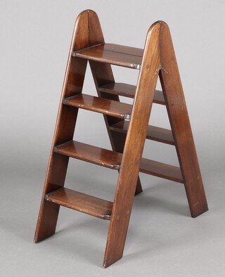 A Regency style 4 tread mahogany library steps 95cm h x 89cm 