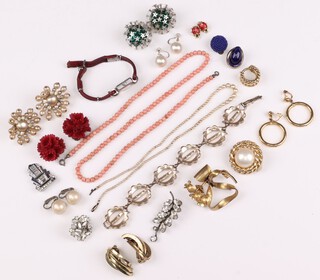 A small quantity of costume jewellery inc earrings, ladies watch, brooches, coral necklace, etc