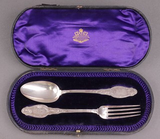 A Continental silver Art Nouveau 2 piece christening set comprising knife and fork with floral decoration, 98g 