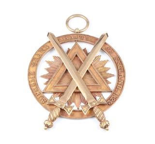 A gilt metal Masonic Supreme Grand Chapter of England collar jewel dated 1822 (Grand Sword Bearer), the reverse engraved 1822 Thomas Wildman Esquire 5cm