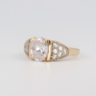 A gold marked 14K paste set ring, size N, 6.8g