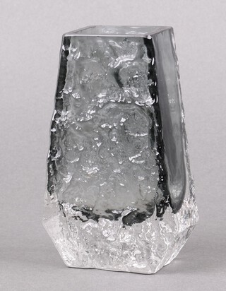 Geoffrey Baxter for Whitefriars, a glass coffin vase, pattern no. 9686, 13cm 
