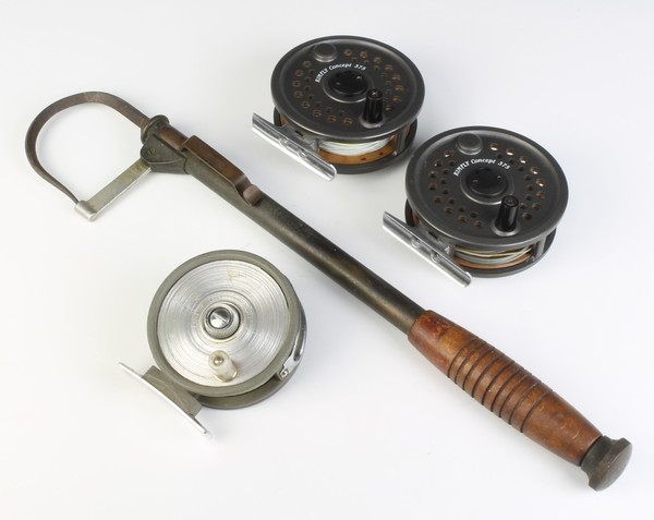 A brass and metal 3 draw pike fishing gaff, 2 Leeda